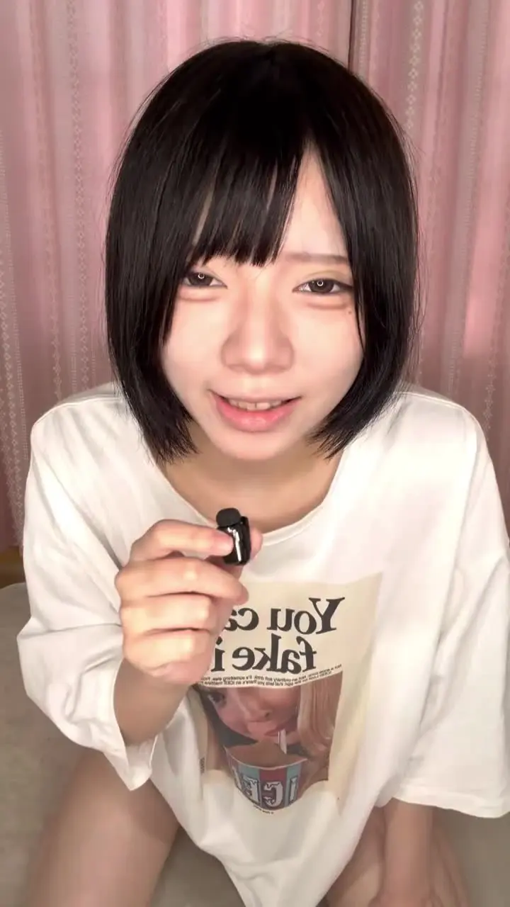 合法ロリ系あむちゃん🐈‍⬛「⚠️イヤホン推奨⚠️ あむのASMRオナニー！！ いっぱいエッチな声とあそこがグチョグチョなってる音を」の投稿サムネイル