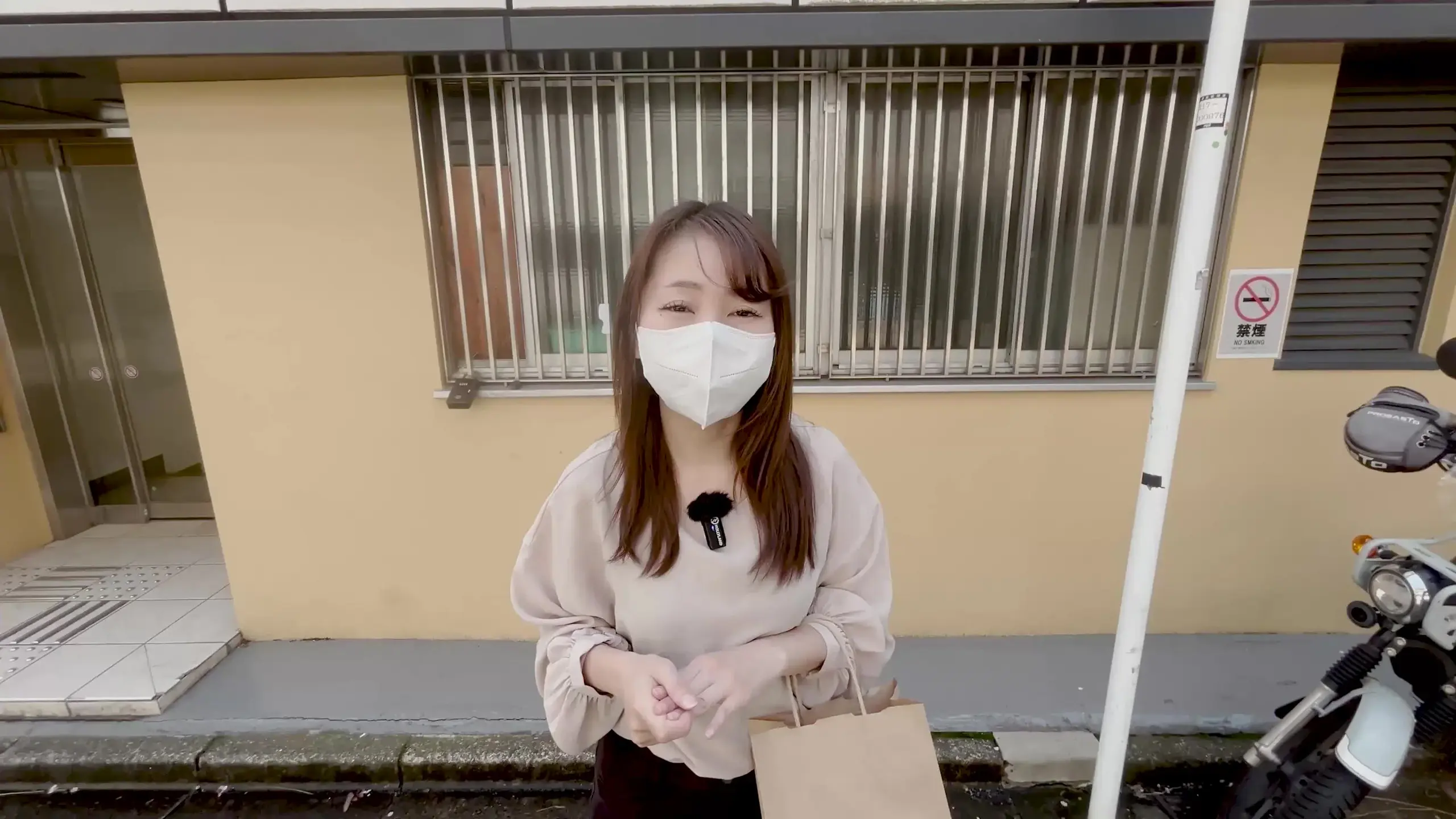 SAMPLE #18【MARI 24】
※続きは本編動画にてご視聴いただけます。
（プラン加入or単品購入でご視聴可能）

今回の筋トレ女子まりさん🏋️
スレンダー看護師の美しいボディがあらわに…

※動画、写真の無断転載は著作権侵害となり、10年以下の懲役又は1000万円以下の罰金が課せられます。
発見次第、法的措置を取らせていただきます。
#露出
#スマホ撮影
#下着
#ワキ
#筋トレ
#素人 (2/2)