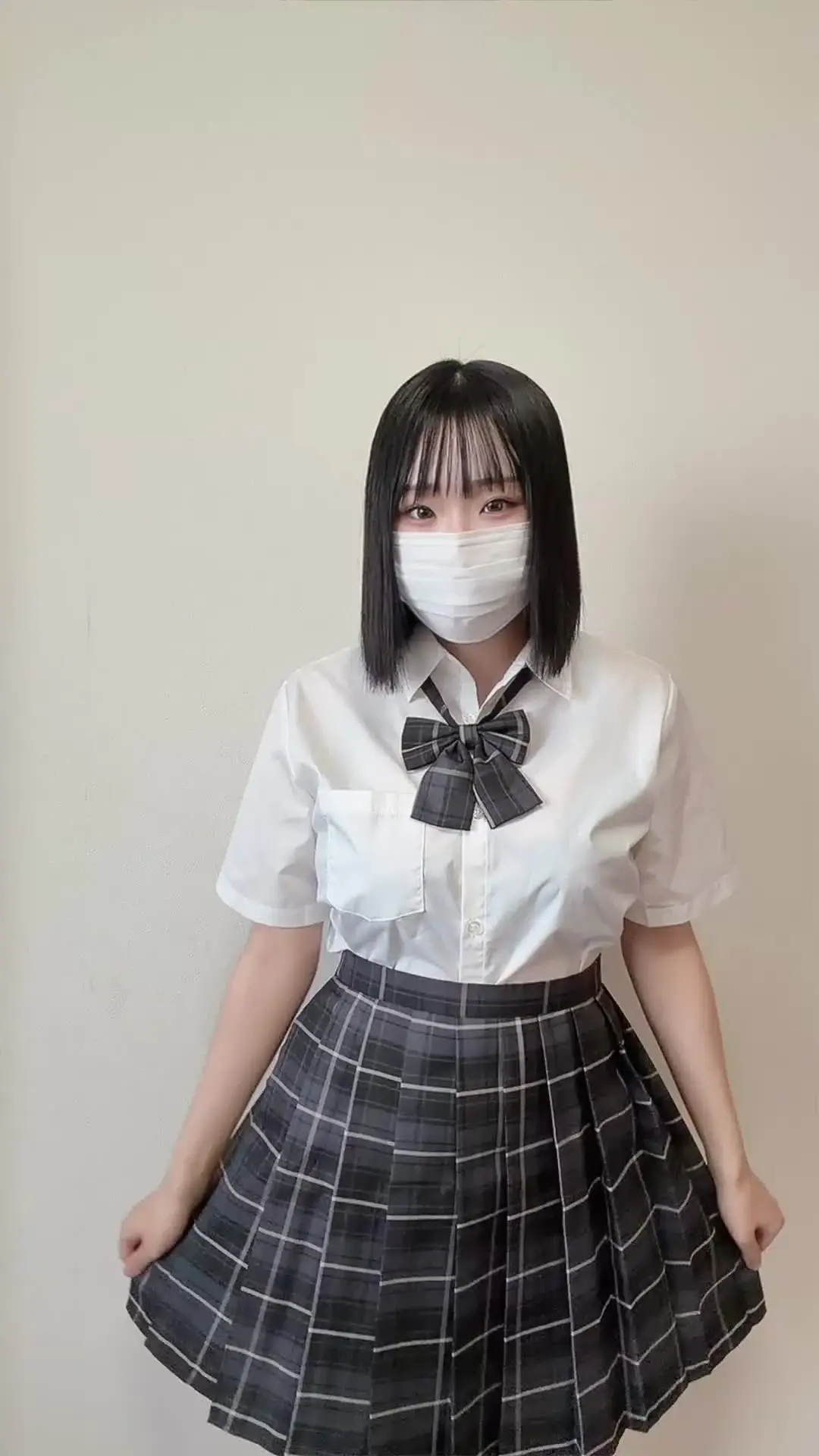 【色白マシュマロ美乳】さな｜女子大生「若々しい制服姿の女の子とふわふわなF乳健康おっぱい堪能動画❤️」の投稿サムネイル