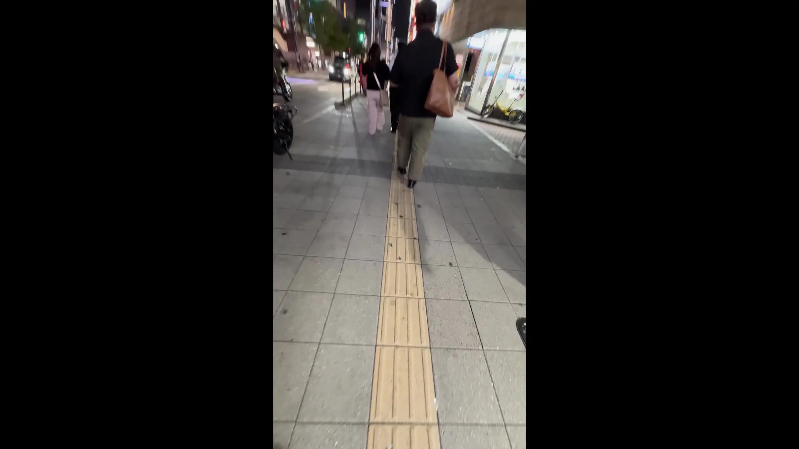 渋谷くん「図書室にいそうな文系JDを絶叫するまでハメ倒してきました。 ※フル 2時間9分 ※一般人の為、身バレによる削除の可能性があります。」の投稿サムネイル