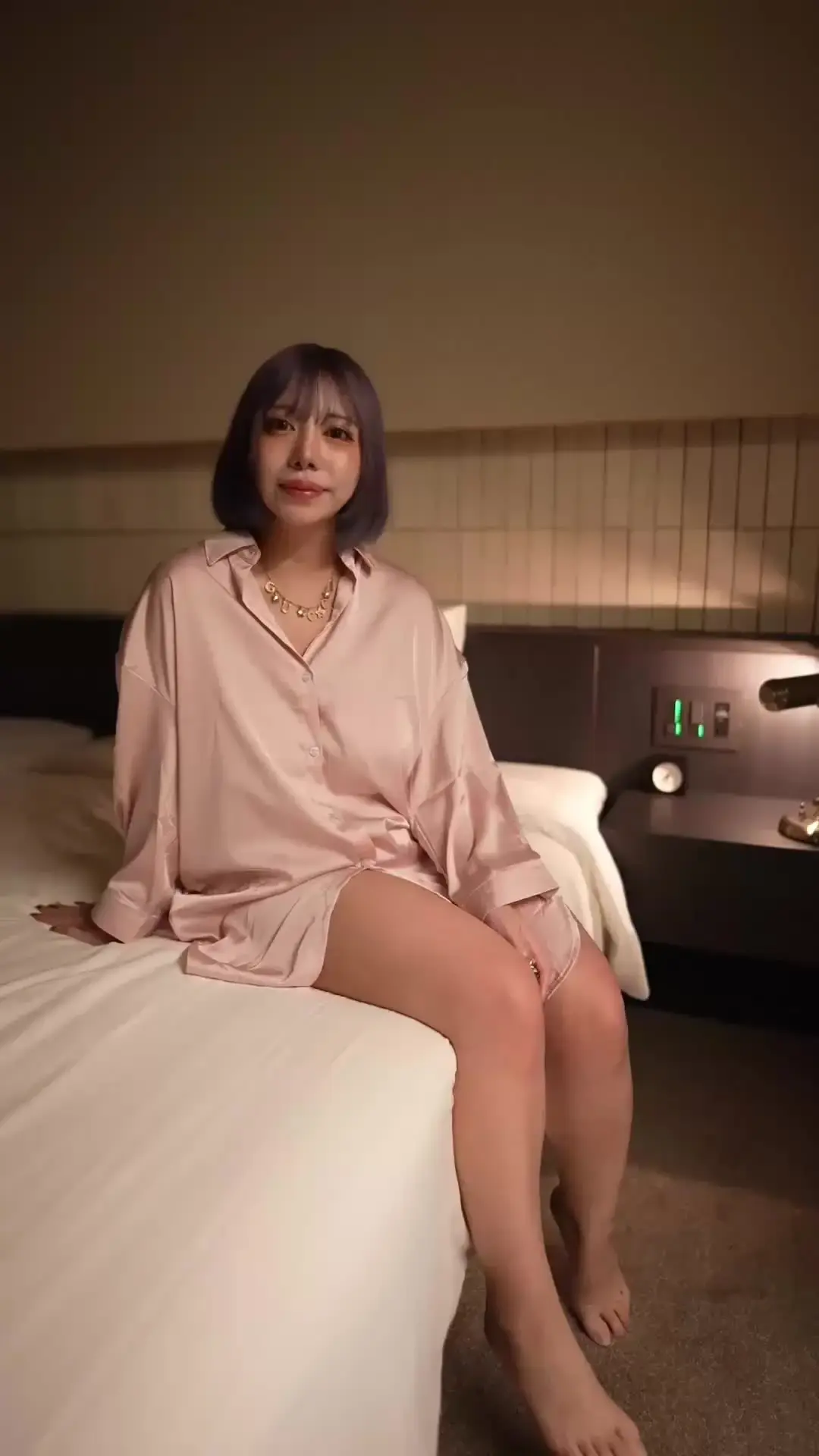第②弾⚠️あと41本で500円値上げ🎁限定10%OFFｸｰﾎﾟﾝ配布‼️爆乳ゲーマー美女自らｸﾘｼｺオナニーして18.5cmチ◯ポでメス堕ち