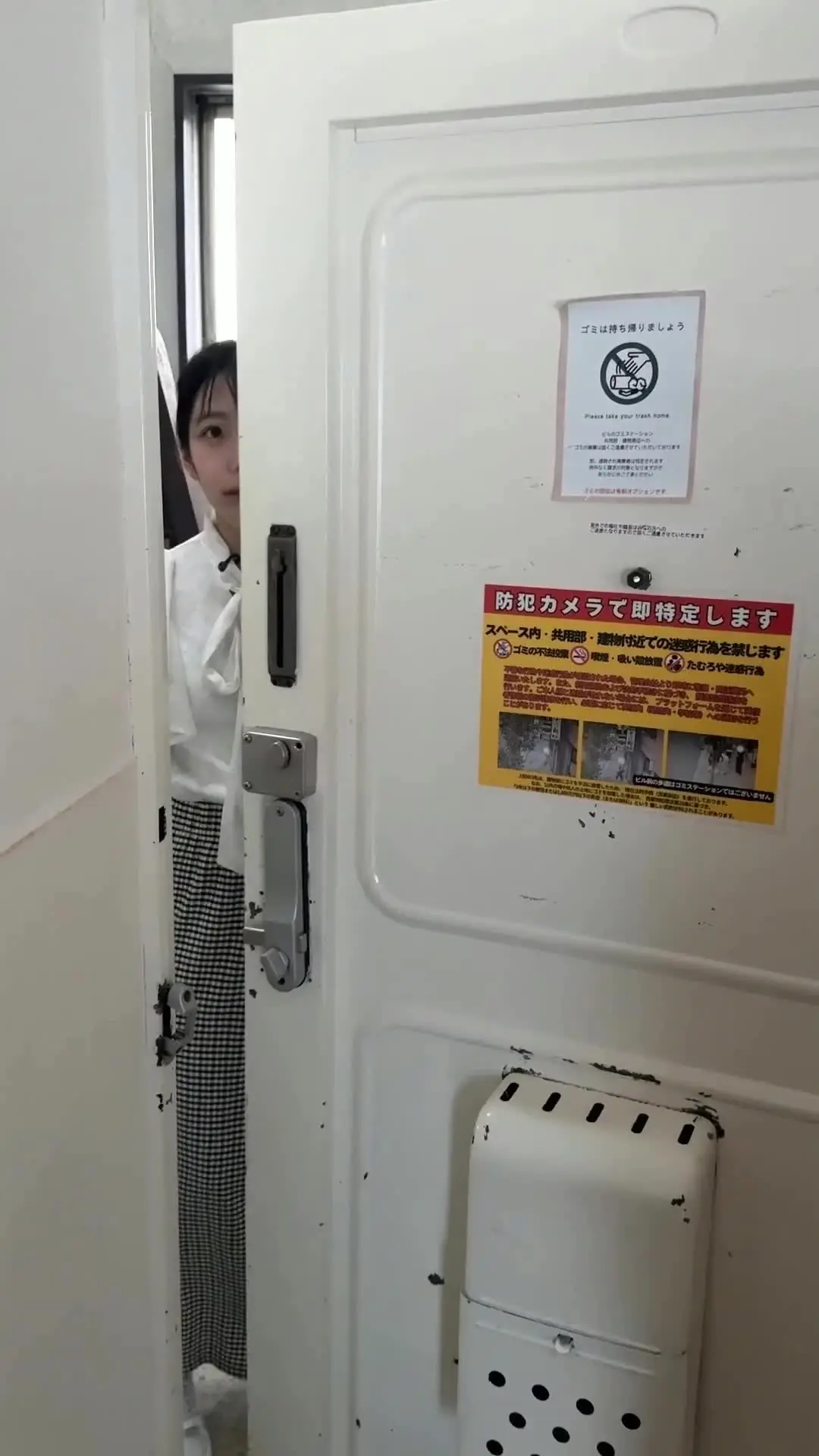 スポ女を癒し隊「今回はサッカー女子のさきちゃん。可愛らしい見た目からは想像できないほどの...ドエス！？めちゃくちゃいじめられてしまい、スタッフもタジタジでした。でもドエスなこ」の投稿サムネイル