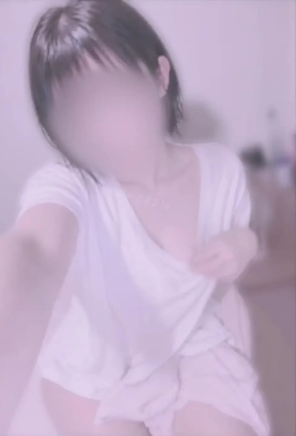 白乃あいり👀「動画で下着見せるの初めて… なんか生々しくて恥ずかしいけど、 喜んでもらえたらうれしいな₍^⸝⸝ᴗ ᴗ⸝⸝^₎」の投稿サムネイル