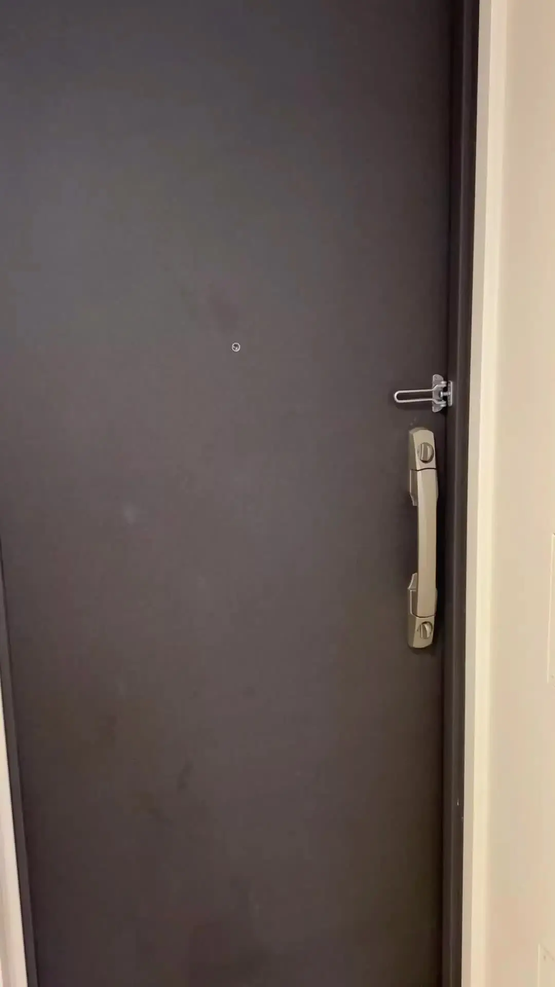 裏垢男子の日常「「お兄ちゃんには内緒だよ…？」早慶志望で超真面目な親友の妹が可愛すぎるあまり一線を越えてしまった日。」の投稿サムネイル