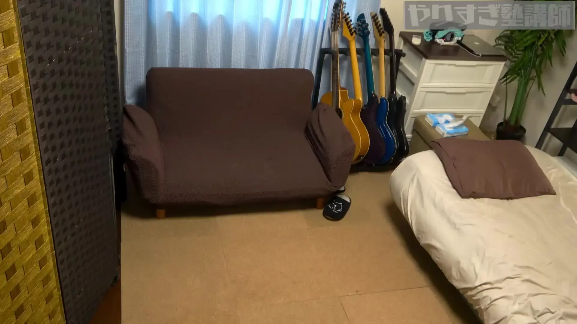 やりすぎ塾講師「1時間半の長編どうがです！！ お得な〇撮動画になっていますのでどうぞよろしくお願いいたします。 タイトル：」の投稿サムネイル
