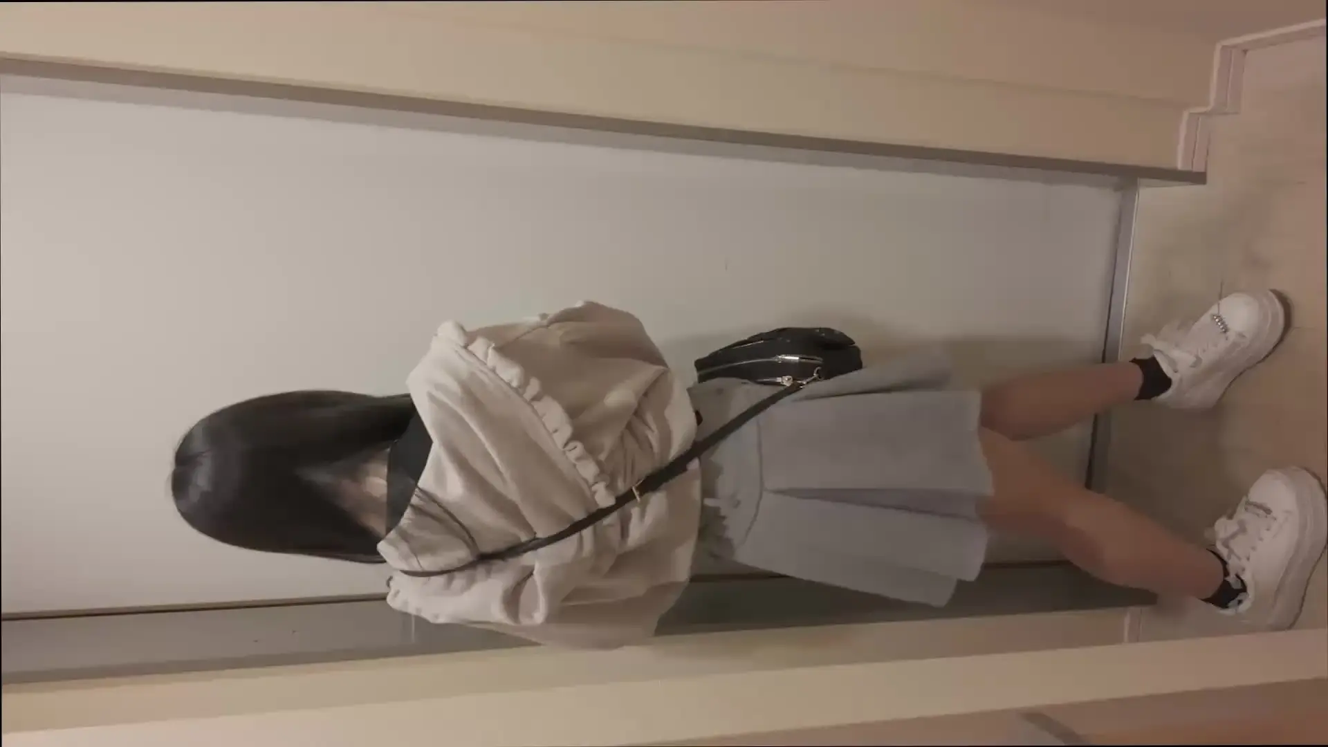 大元帥（パパ活経営者）「めるる似の新卒女子に大量生中出しきめた🤤」の投稿サムネイル