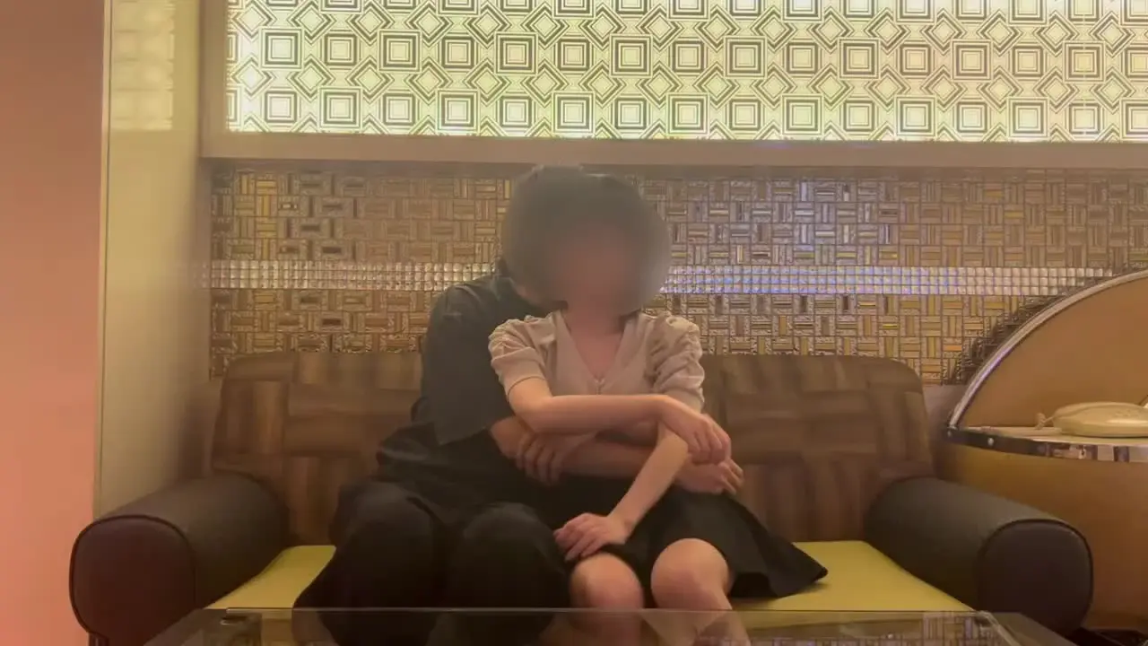 える「小柄な女の子に跨ってもらってべろちゅーするのえっちすぎてちんぽばっきばきだった♡♡」の投稿サムネイル