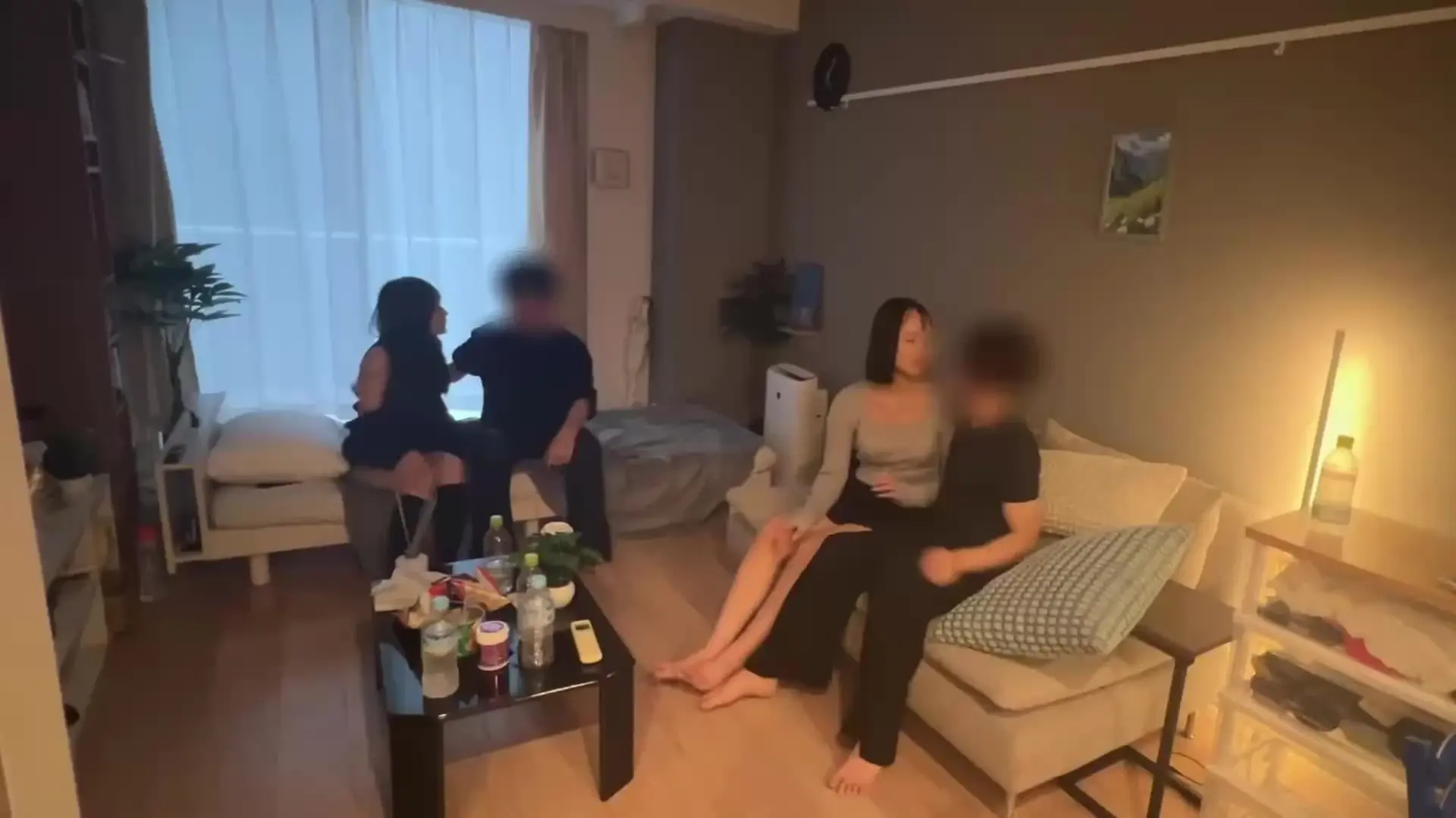 友達同士でエロ宅飲み会をしてきました💖 サンプル画像1