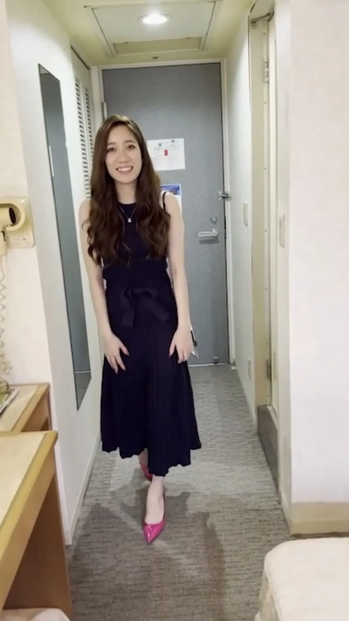 縦動画専門ハメ撮り師　女喰い⭐️「素敵な人妻さんにハメ撮りさせて頂きました。 下着の個撮だけのはずが盛り上がってSEXしちゃいました。」の投稿サムネイル
