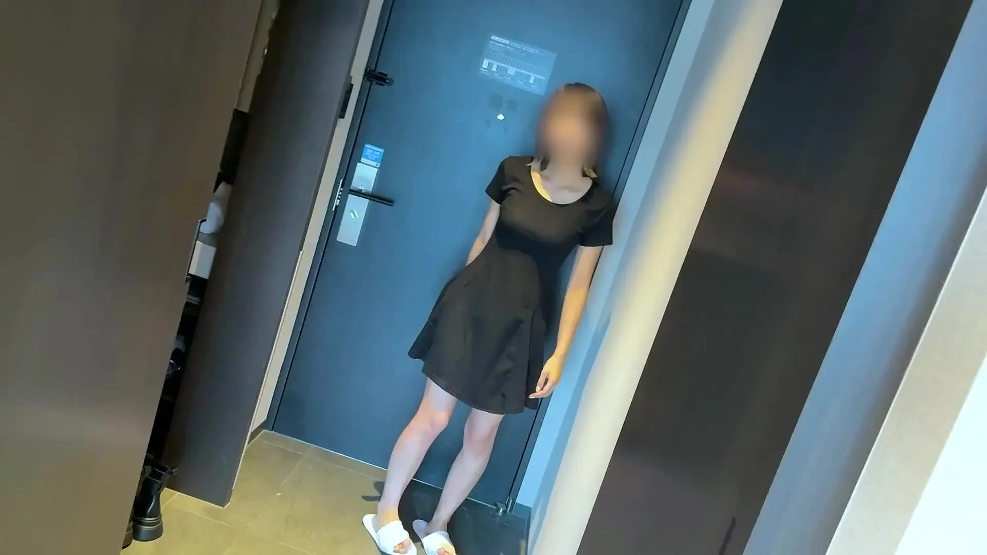 アオイ🥂東京美女デート🗼「クールで強めな美女JDを1日中オナホプレイ🍌拘束調教してイキ狂い」の投稿サムネイル