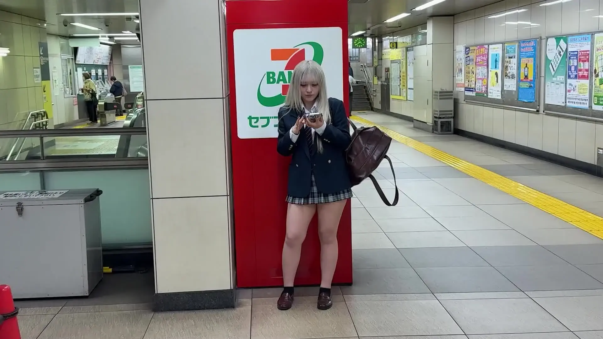 P活専門動画　サマースカイ（3日間で2日投稿中）「【まるで2.5次元！？ゲームのキャラの様な可愛さ過去最高ギャル！キモイ言いながらオジテクで落とされ10回以上イク！ビジュ最高！Hカップ身体最高！感度最高！一晩中」の投稿サムネイル