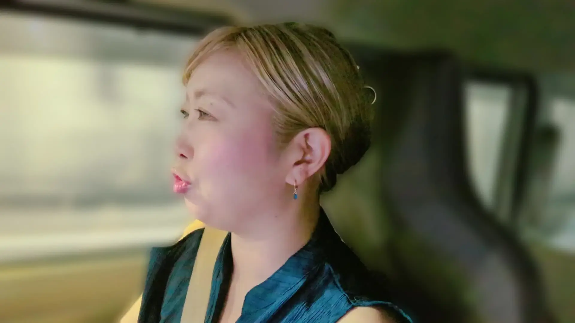 人妻MAH「前々からずっと気になっていた20系アルファード。 「動画撮影のロケ用に、大きい車があったらいいよね。」 そんな何気ない会話から探し始めて約2か月。」の投稿サムネイル