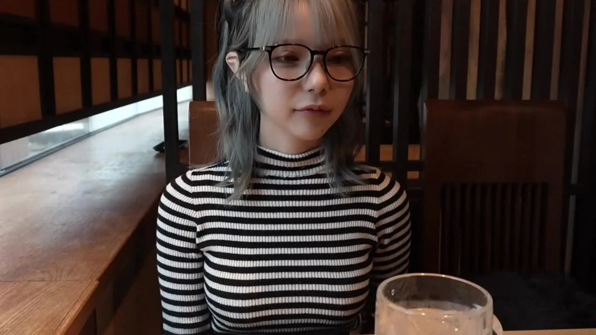 けんと。「"完全顔出し"元AV女優のお姉さんが酔った勢いで家に押しかけてきたときのやつ」の投稿サムネイル