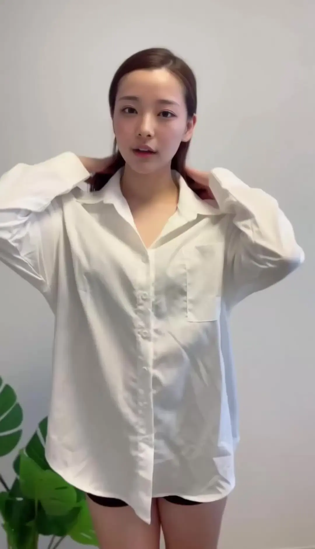 ぽぽ「こんばんは、ぽぽです🐥 今回は準備運動してからダンスに挑戦🫣 最近、DMで動画の感想とか送ってくれる人いてうれしい🥺送ってくれたDMは全部チェックしてるから気長」の投稿サムネイル