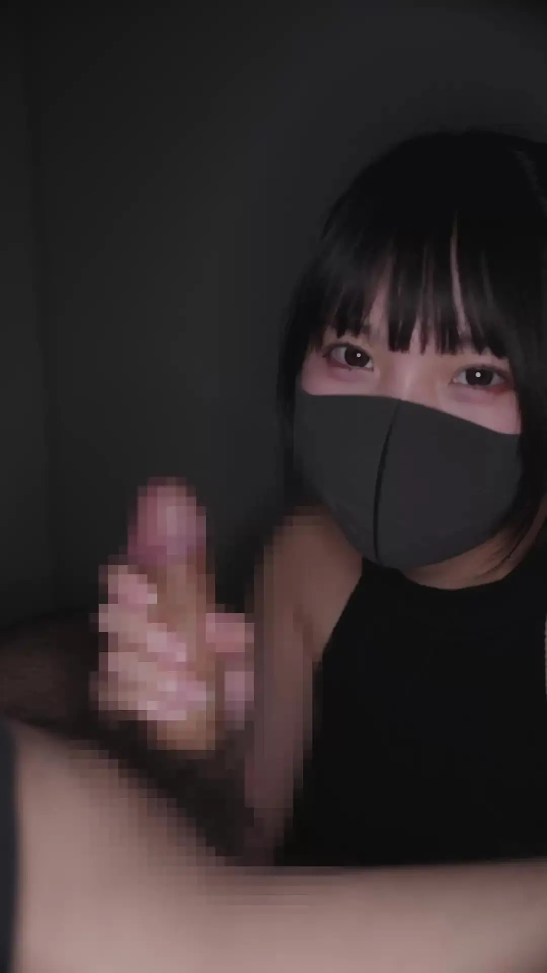 ぼっち大学生のさんしすいめい「【口内射精】暗いお部屋で先っぽから根元まで丁寧しゃぶって舌上で射精💦」の投稿サムネイル