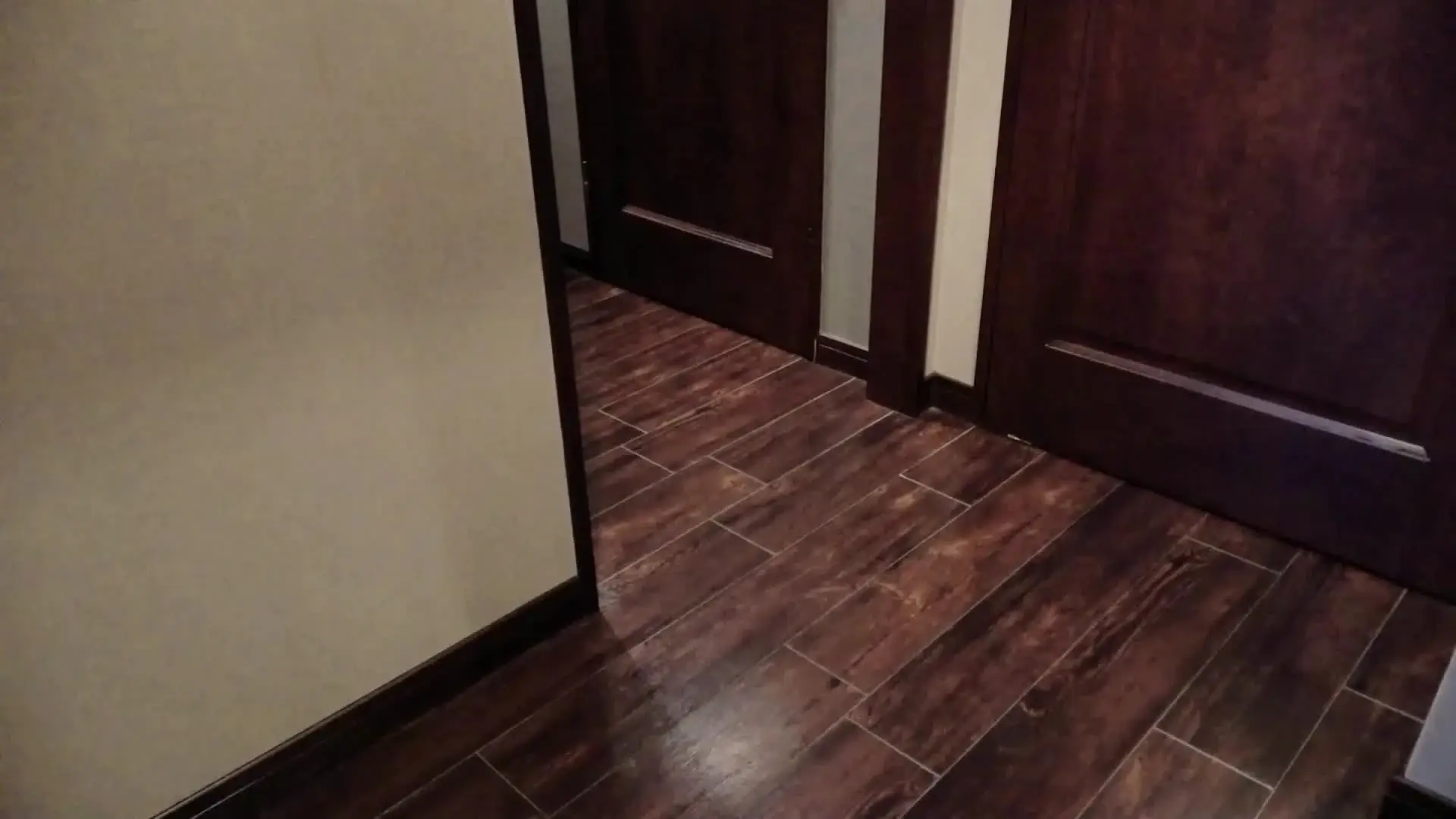 魅狼マノン「【実写動画】潜入カメラで私生活が丸見えでオナニーが流出！？イキまくって乱れる姿が大公開💜【魅狼マノン】」の投稿サムネイル