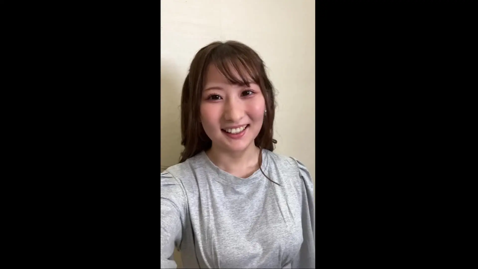 りょう（フェラ専門動画）🍌即尺/ごっくん/顔射/フェラ顔/丸呑みピストン🍌「マイファンズ限定のオフショット動画です。 フェラチオインタビュー赤裸々公開中！」の投稿サムネイル