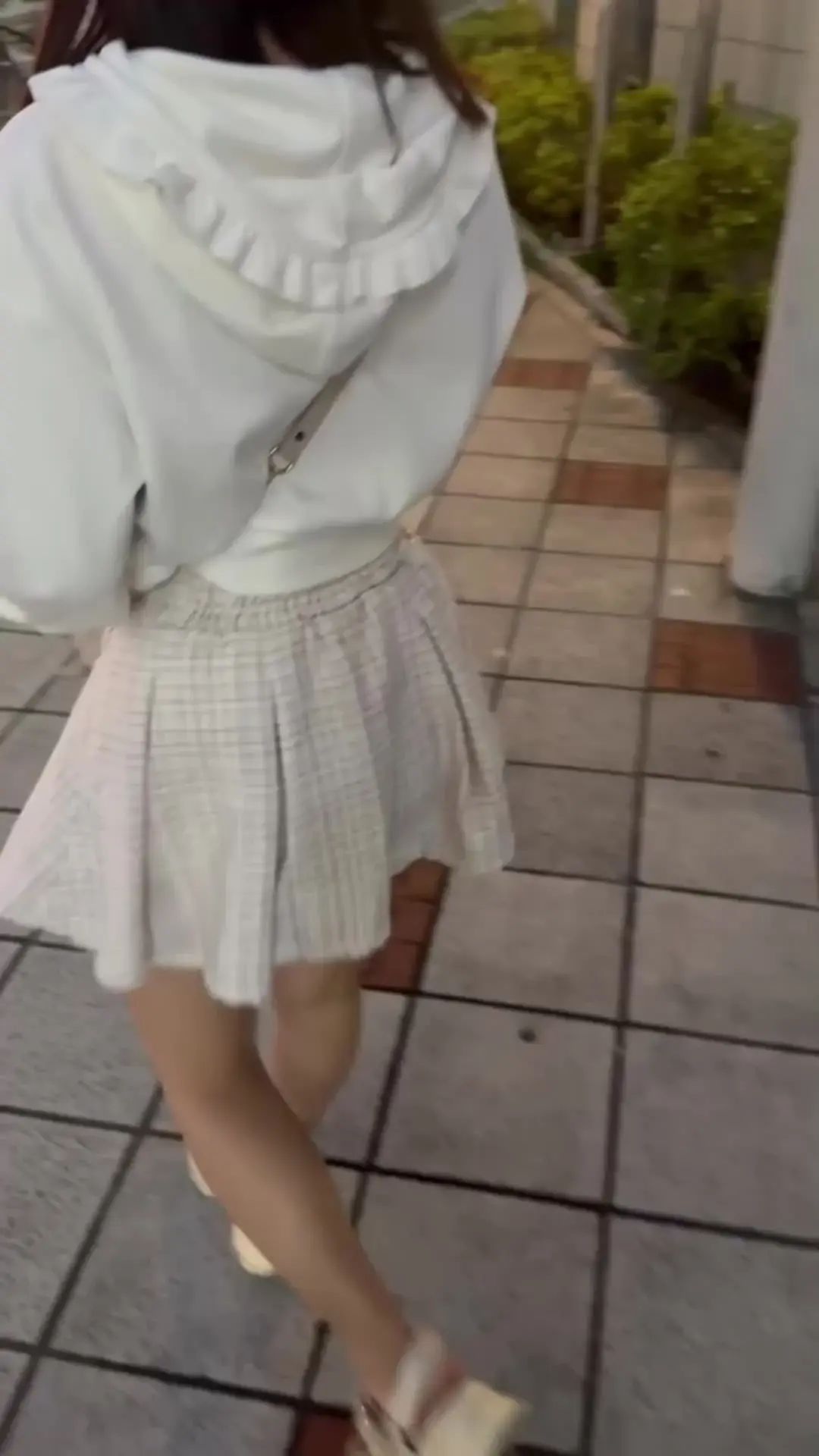ナンパ次郎「地下アイドルのオーディション終わりのGカップ爆乳女子をナンパでGETした時のハメ撮りです！」の投稿サムネイル