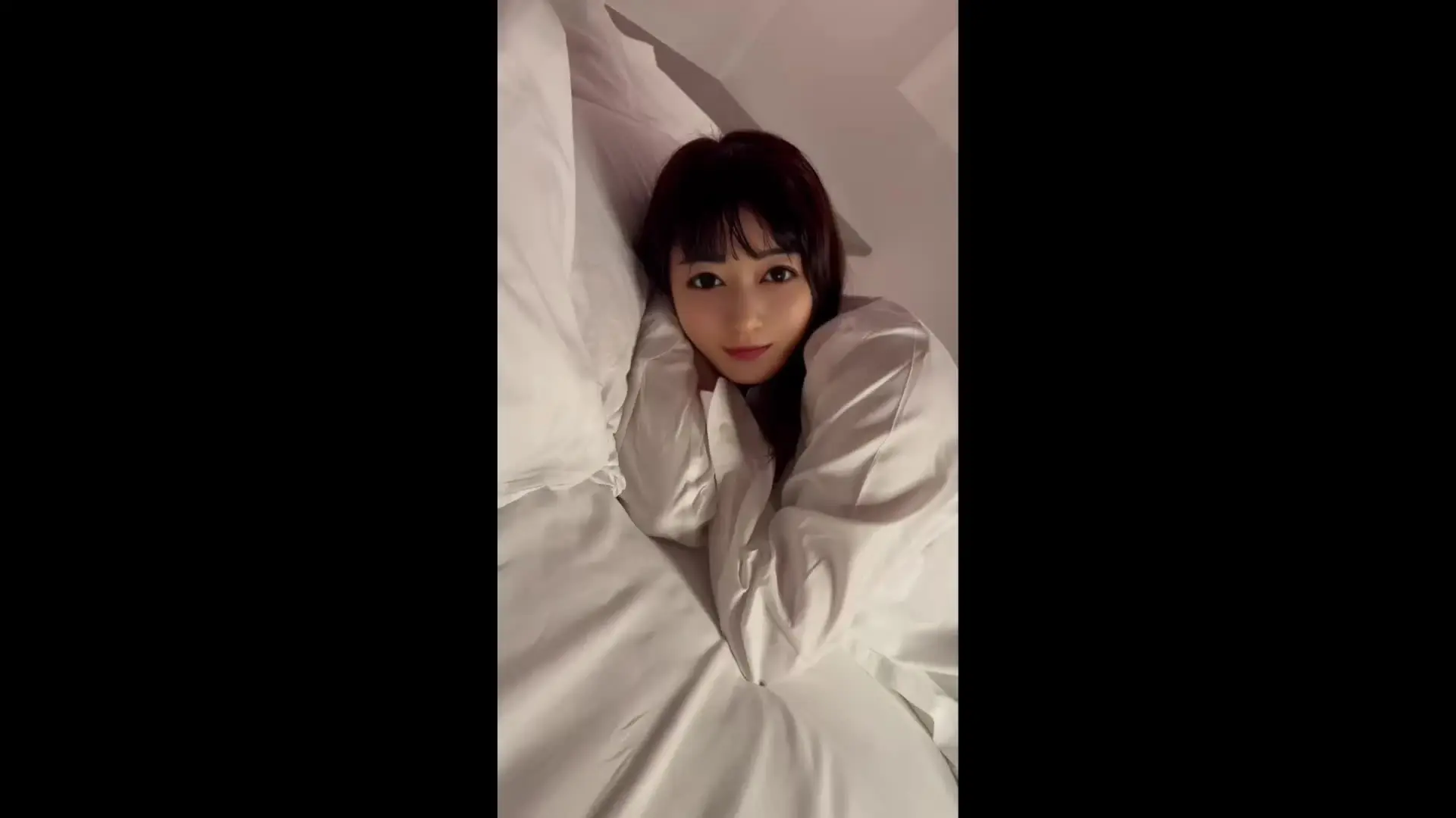 天然Gカップの声優あやの「もしもわたしが、お兄さんのおっきなシャツを寝起きに着てオナニーしてたら…♡」の投稿サムネイル