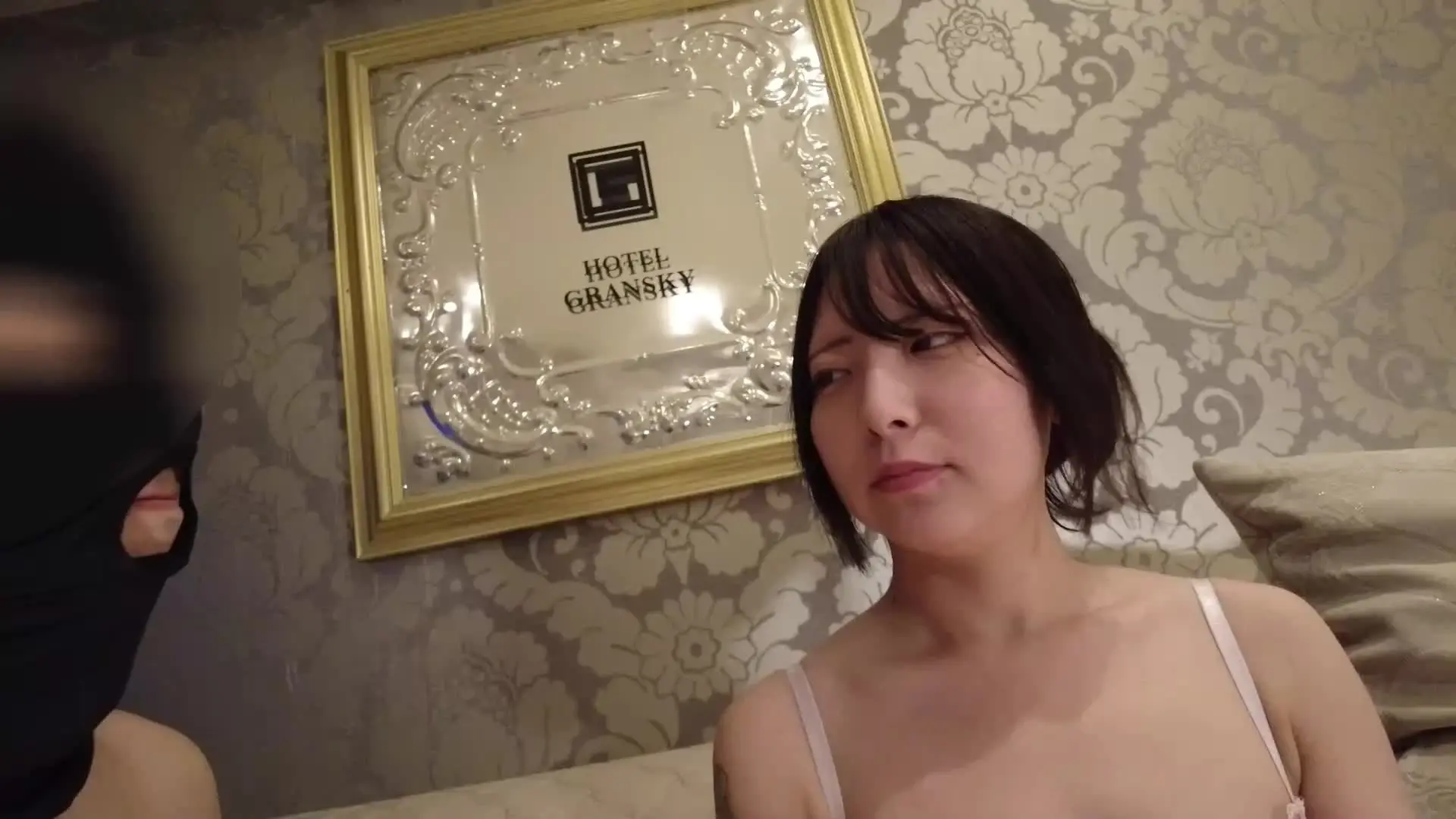 温泉女子Ch♨️Japanese Onsen Girls Ch💗「甘えん坊女子「ちなつ」💖 ソファでクンニと指入れで責められました💦」の投稿サムネイル