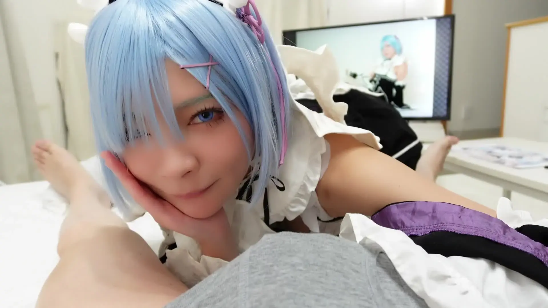 ピンキーweb/コスプレ/個人撮影/ハメ撮り「ただいま編集中のみおさんの動画です 編集頑張ります 編集頑張ります」の投稿サムネイル