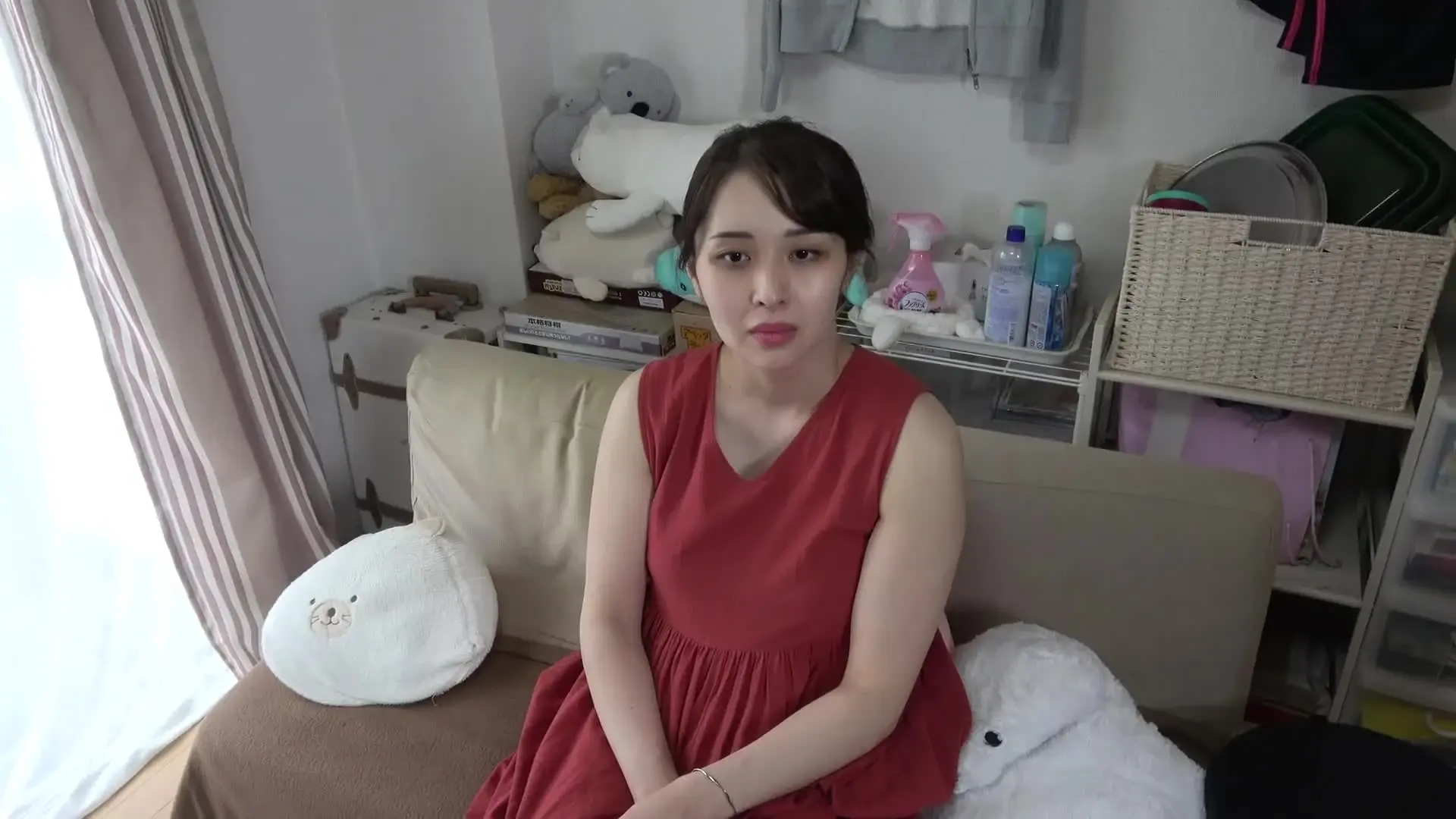 DoLVita【マニアックチャンネル】「女性が必ずイッてしまうという話題の『ウーマナイザー』未経験だという彼女にどれだけ気持ち良いのか実験してもらいました。」の投稿サムネイル