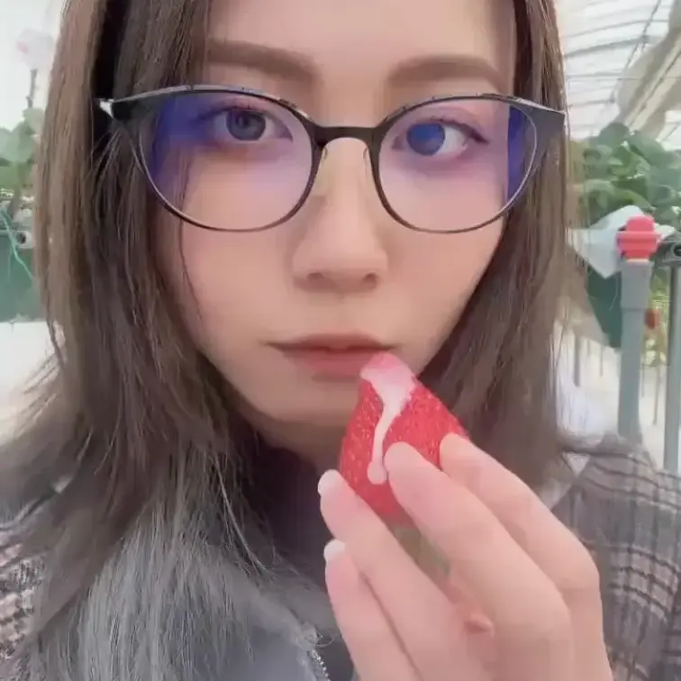もぐもぐ2