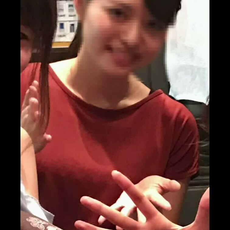 素人開脚オナニー。