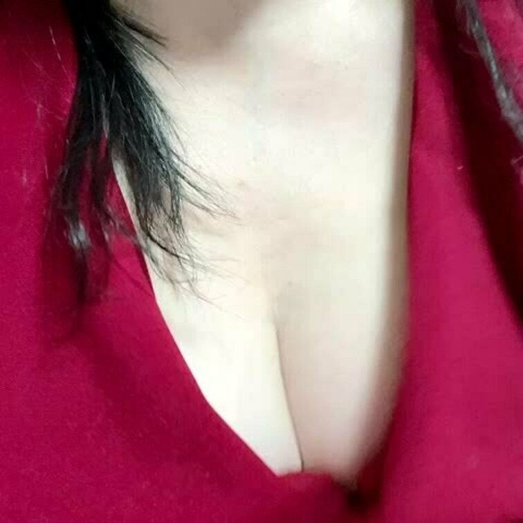 おっぱいぼよんぼよんしてる動画ｗ
某風俗ポータルの営業さんに
「みんな長いの見ないから短くていいんですよ」
って言