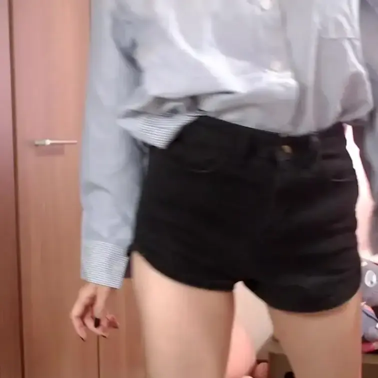 今までこういう格好あまりしてなかったかも！どうかな(/ω＼)💕💕