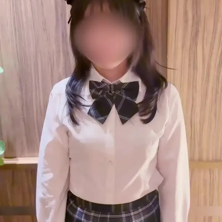 人妻制服着ちゃいました💕