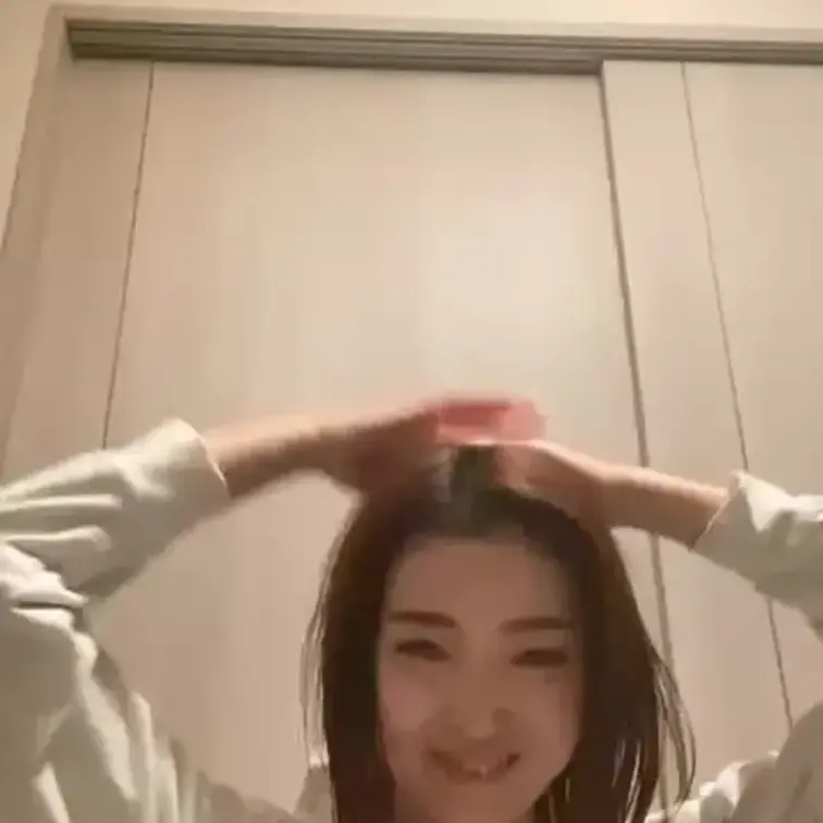 皆様大変お待たせしました！
今回皆様大変お待たせしました！
今回のくすぐり動画はこちらです👍

是非いっぱい見て