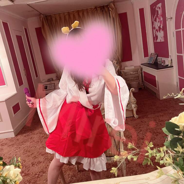 ❤️Mirei ちゃんの毎日コスツイート企画🩷
1/1 正月といえば巫女さん🩷
Mireiちゃんのお潮でお清めします