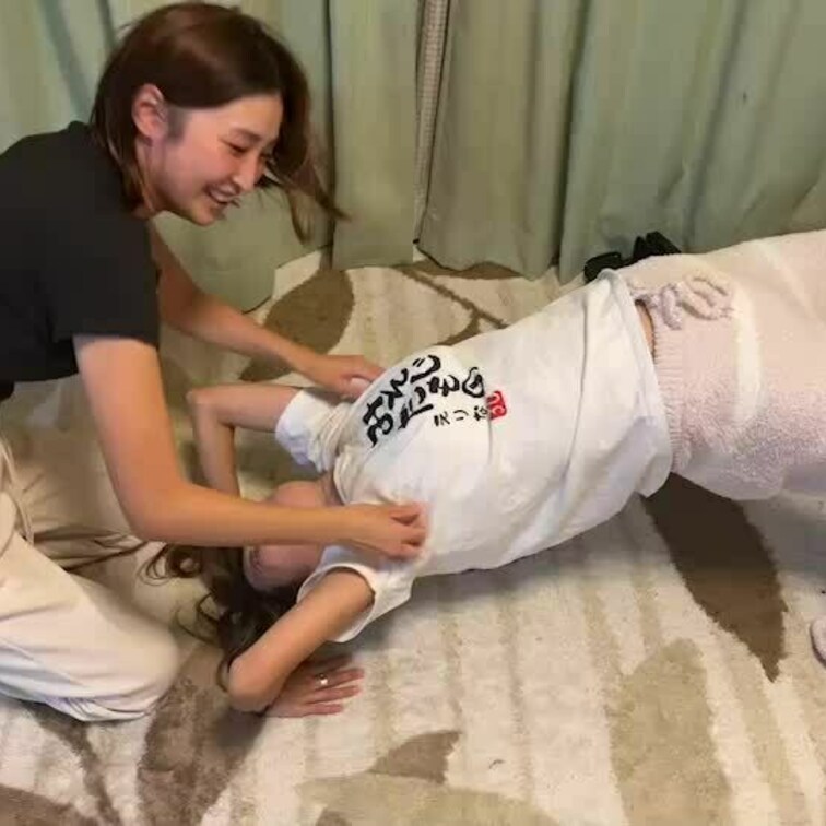 皆様いつもご購入ありがとうございます☺️
今回のくすぐり動画はこちらです👍

是非見てあげてくださいね(  ˆОˆ
