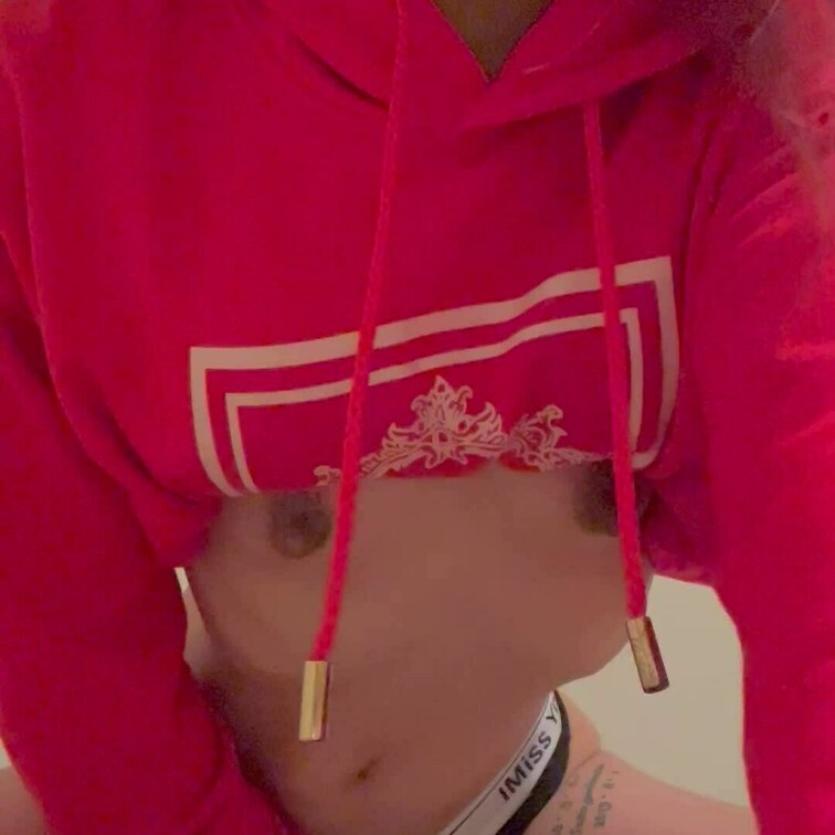 ギャル♥️
だらしない姿をドアップで😍
いやーおまんこヒクヒク止まらなかった💓