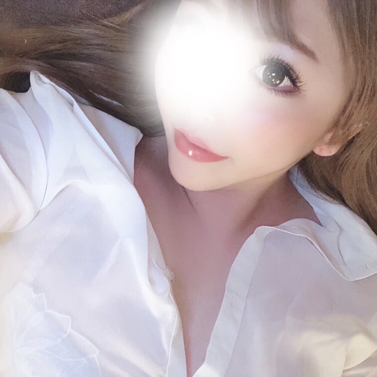 お肌にお手入れ頑張ってます♡
