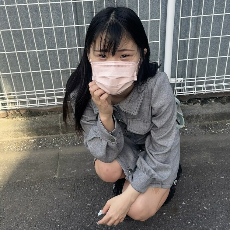 #15 【MIZUKI 21歳】
今回ストリートスナップに協力してくれたのは、幼いお顔とちっぱいが可愛いMIZUKIち