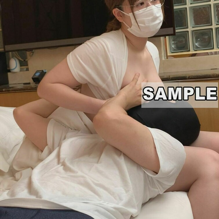 まいちゃんの授乳手コキ【縦動画バージョン】※横動画バージョンと内容はほぼ同じです。
Fカップ素人マスクメガネ女子まいち