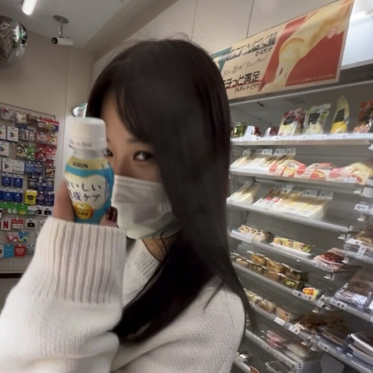 "完全顔出し"バスケ部Eカップ美少女との密会動画を公開しました(本編3時間53分)

"マスクを外した完全顔出し"で