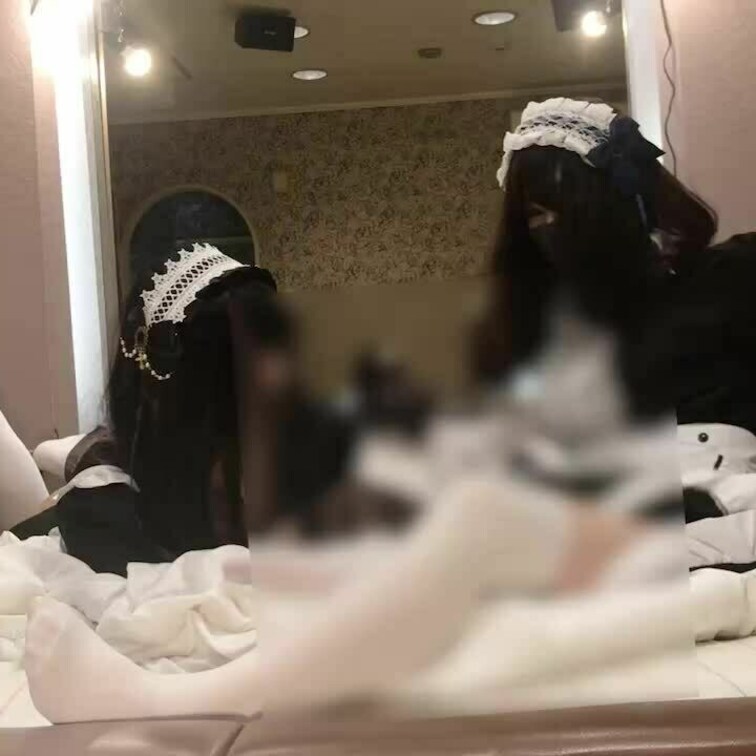 この間Twitterにあげたチン嗅ぎ動画のフルです！
チン嗅ぎ大好きなので軽くイっちゃってます…
これとはまた別に今