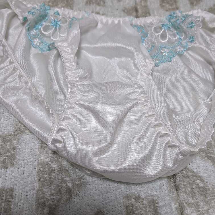 今日のリナのパンツです😘