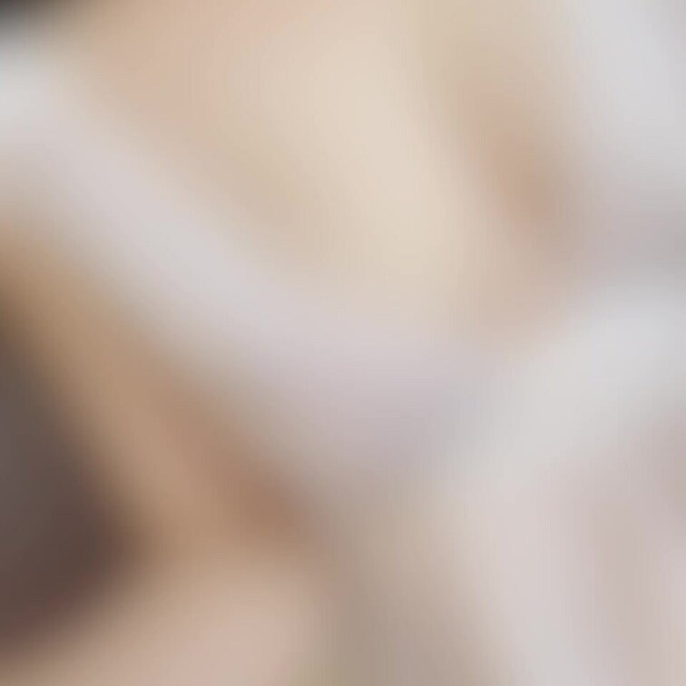 今朝の1人乳首いじり動画です✨
おまん◯オナニーの前は乳首いじりからいつもしています✨
おっきい乳首見てね。
