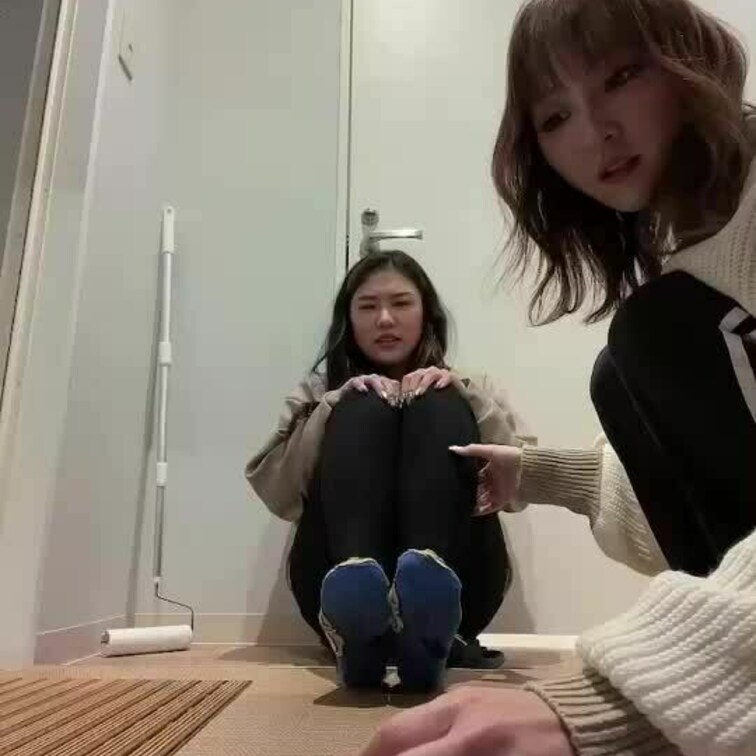皆様いつもご購入ありがとうございます☺️
今回のくすぐり動画はこちらです👍

是非見てあげてくださいね(  ˆОˆ