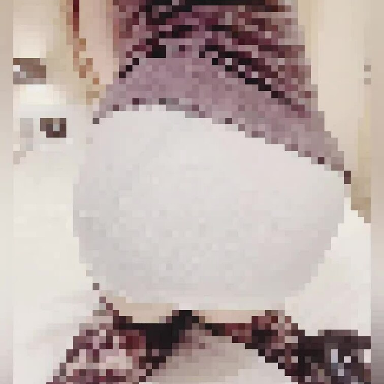 肉便器がただお尻を突き出している、着衣・デカ尻がお好きな方向けの動画です♡
