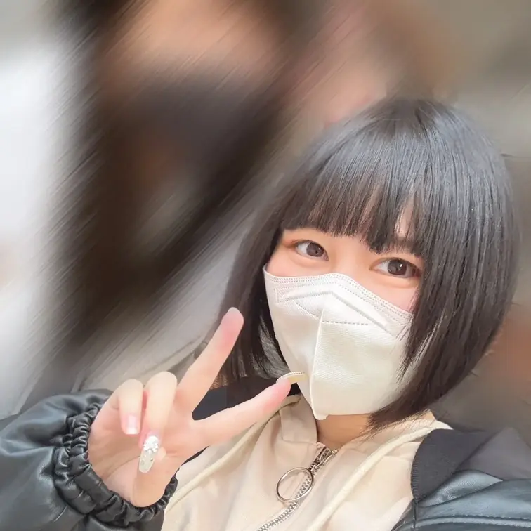 サオリちゃんのプライベート写真です✌
おしっこ本編フル動画はこちらから
▶▶▶▶https://myfans