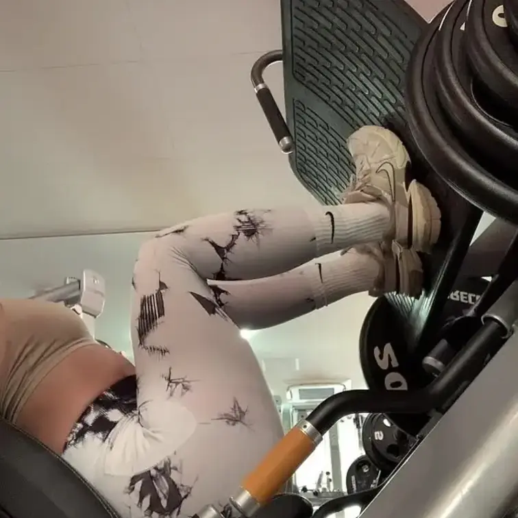 レッグプレス中のわたち😈(過去)
現在も撮れたら撮ります🥹‼️