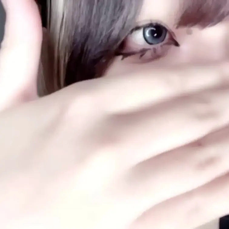 恥ずかしいけど下着姿オナしたよっ
いっぱい見てほしい💕