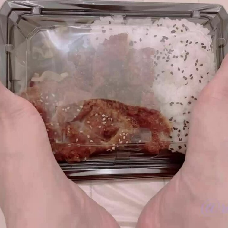フードクラッシュ
お弁当　素足
4分40秒
前からと上から撮影