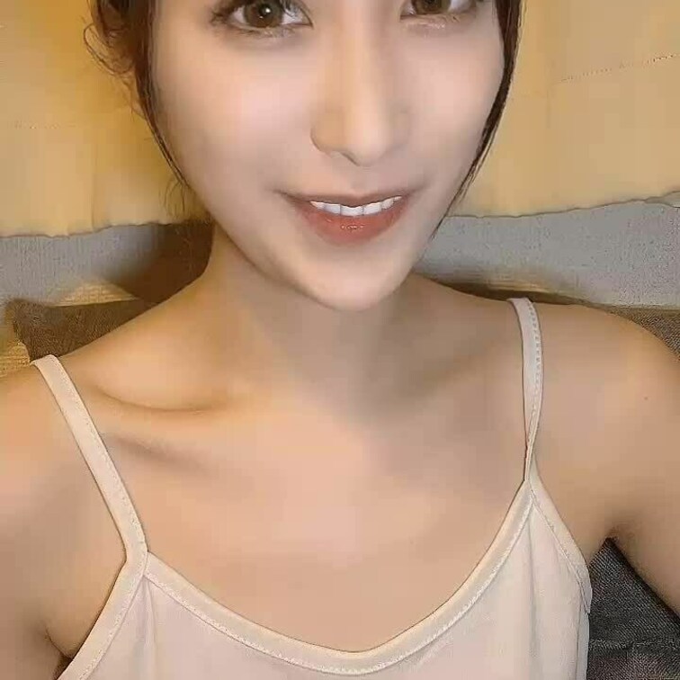 おっぱい、毎晩のお手入れ☺️
走ったあとでは疲れていたり、忘れてしまいそうだと思ったので今撮りました😆💦

つやつ