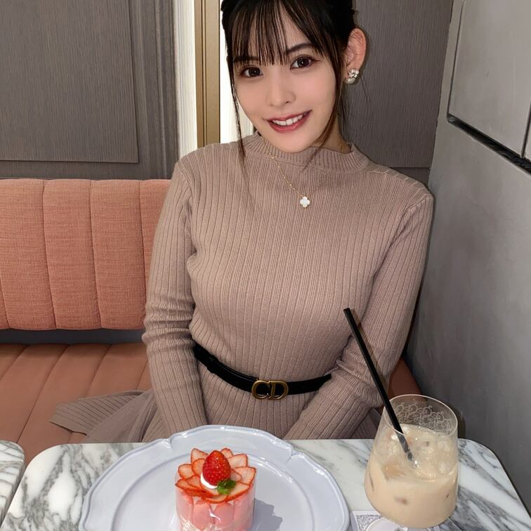 久しぶりに、お友達とお食事に行ってきました♡
美味しかった〜♡♡♡

minesの大物女優さん達とヌードを撮らせて